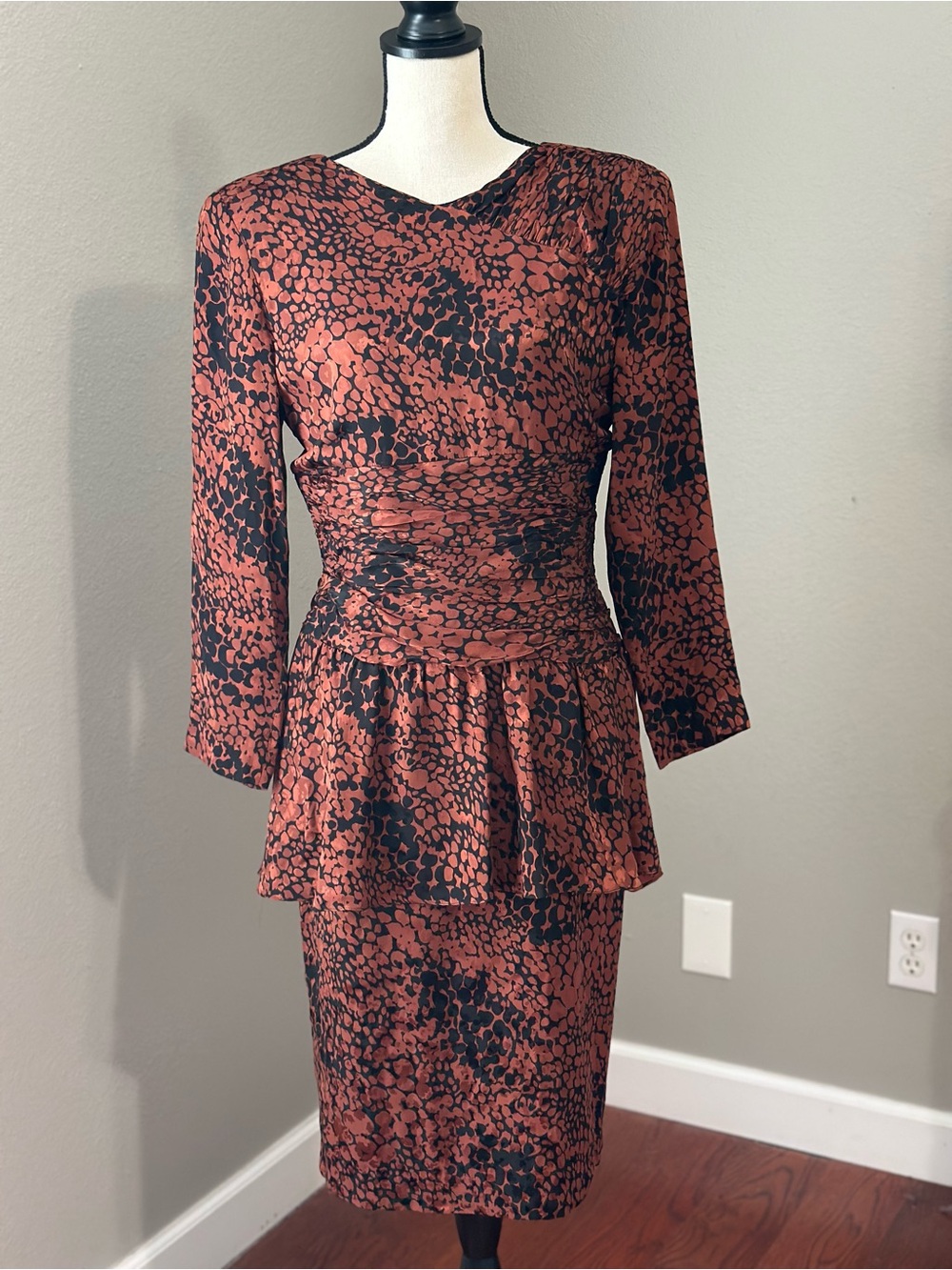 Vintage Jeanne Laffite 100% Silk Animal Print Peplum Dress 90’s V-Neck